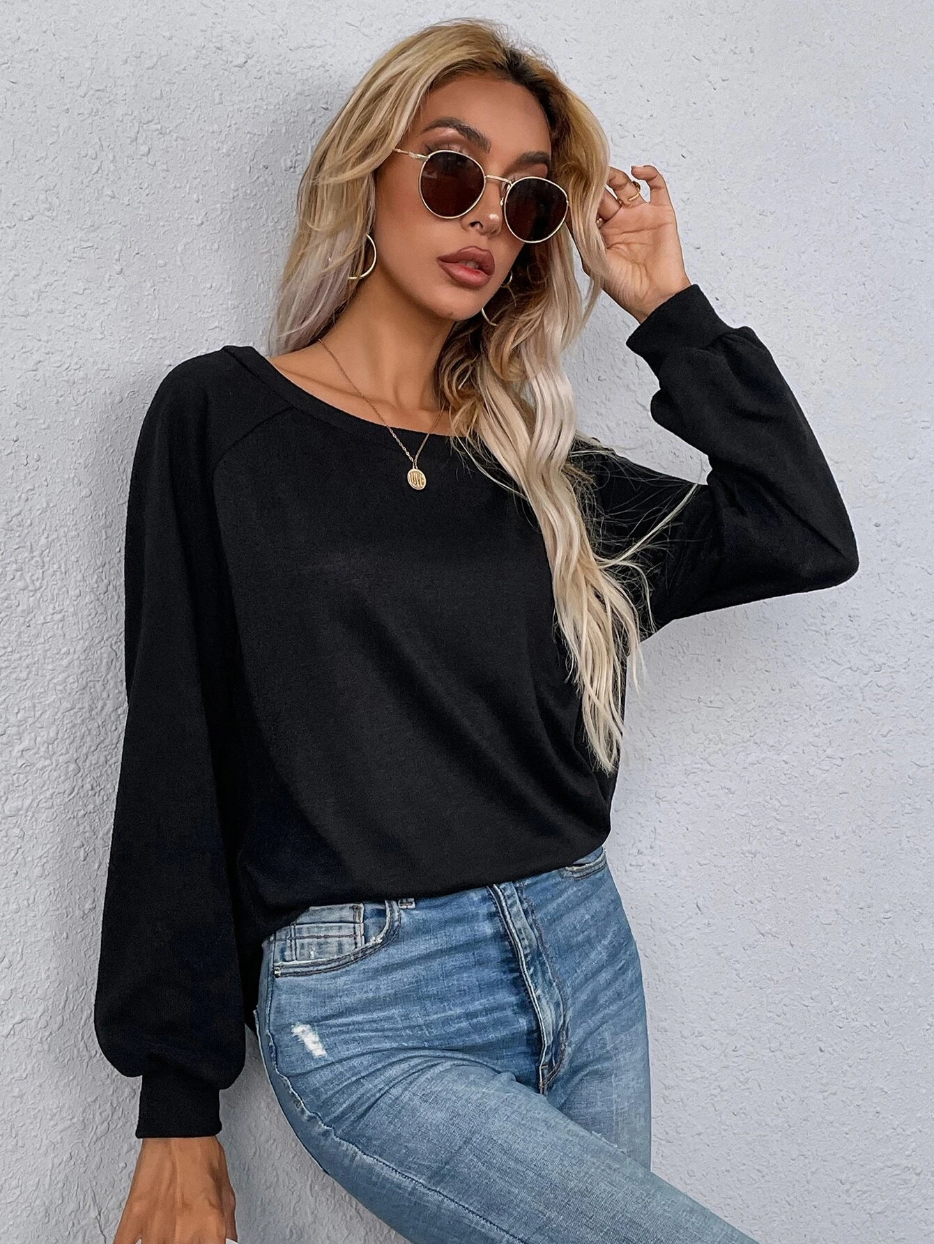 Solid Scoop Neck Raglan Sleeve Pullover